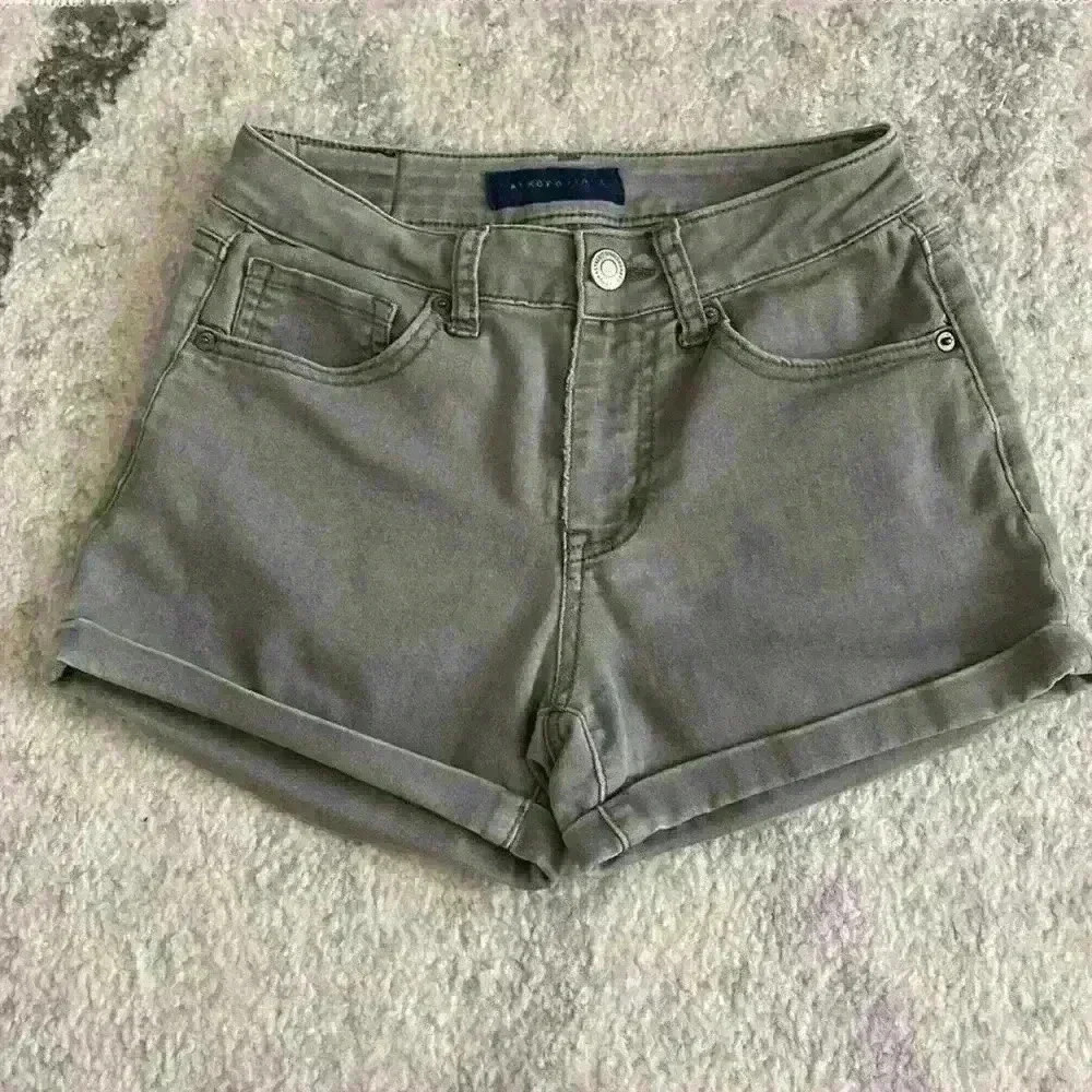 Aeropostale cuffed shorts